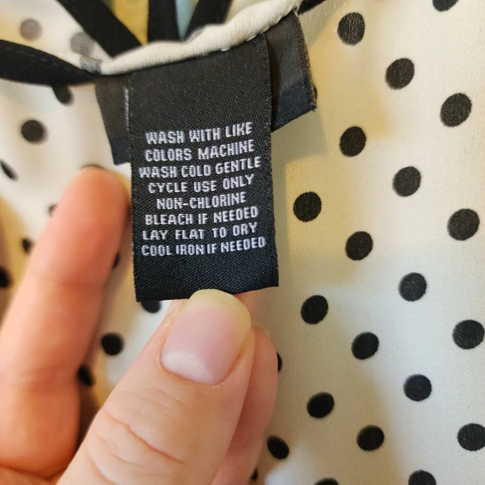 Torrid - 3X - White and Black Polka Dot Tie Neck - Picture 10 of 10